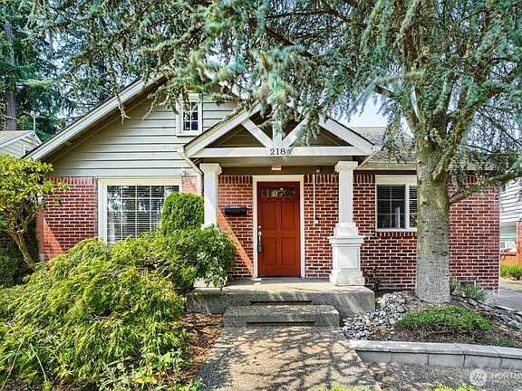 3rd image of 218 Summit Avenue