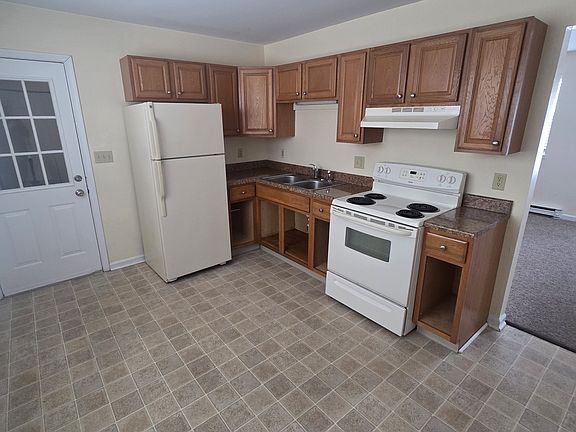 4th image of 1884 Pineview Dr