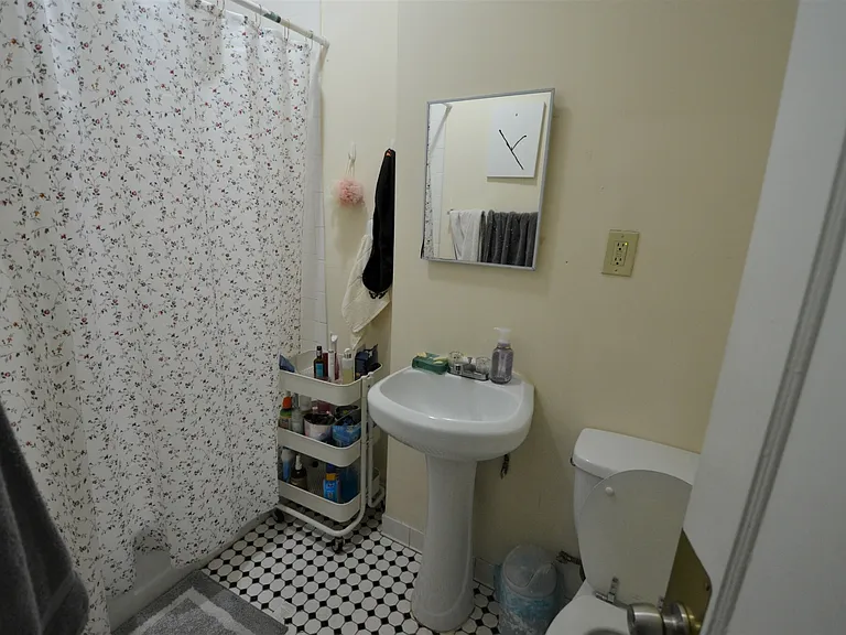 13 Haviland St #2R — Photo 10
