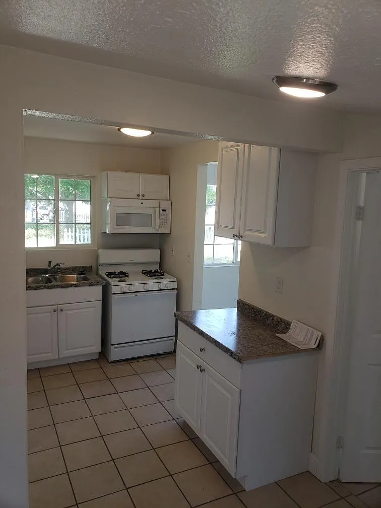 2 bed, 600 sqft, $1,550 — Photo 4