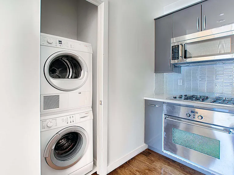 210 E 35th St #6B — Photo 6
