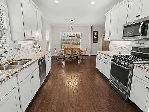 3rd image of 510 Legacy Dr