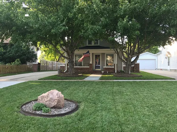 4626 Prescott Ave, Lincoln, NE 68506