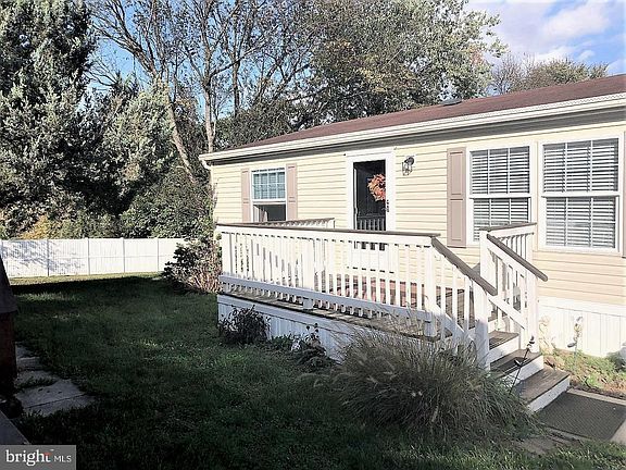 4th image of 206 Greyfield Dr