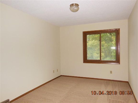4th image of 6452 Cavell Ave N