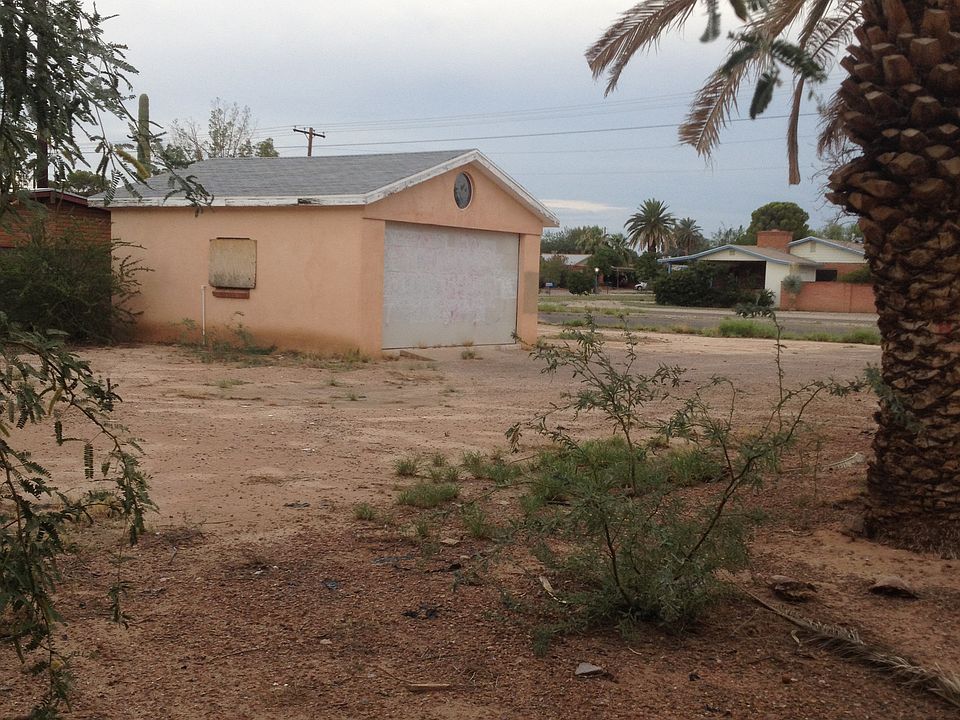 S/E View of the Property