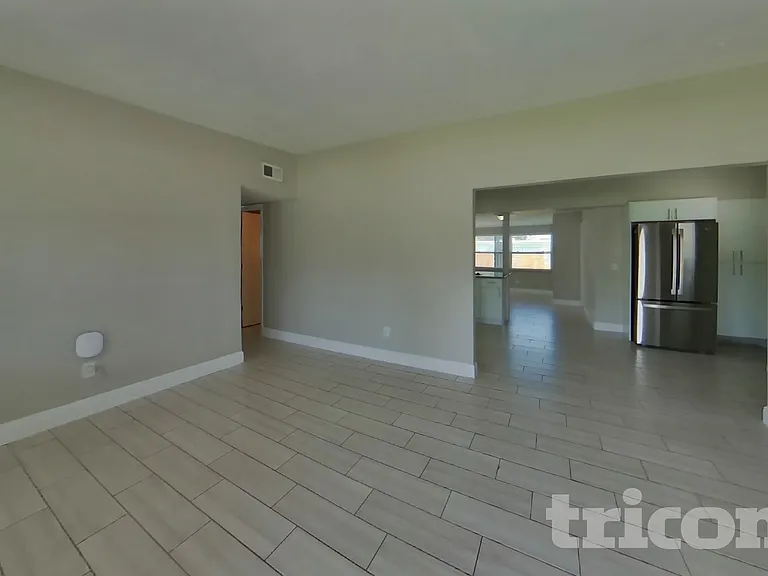 124 Upsala Rd — Photo 2