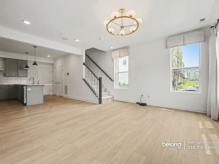 600 Hedrick Ridge Rd #114 — Photo 4