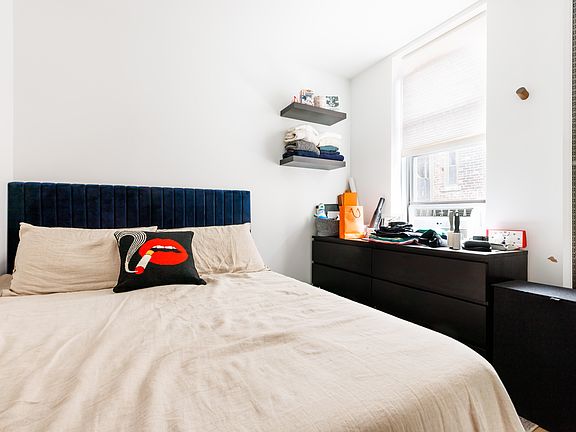 3rd image of 112 8th Ave APT 5R
