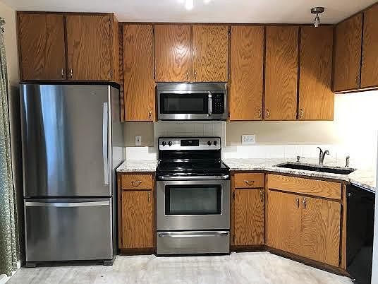 Granite and stainless
