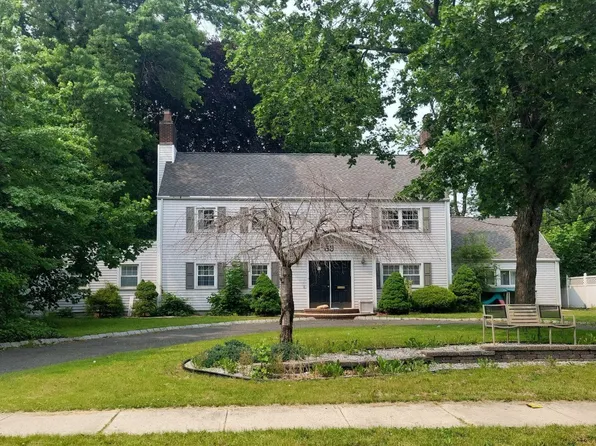 63 Georgian Ct, Hillside, NJ 07205