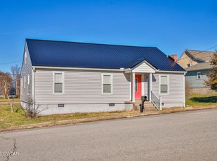 150 Locust St, Dresden, TN 38225