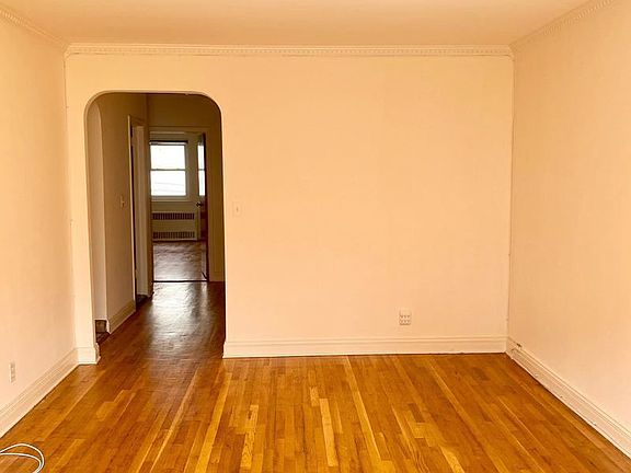 5th image of 28-09 33rd Ave #2