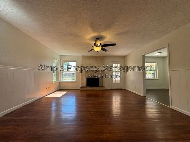 816 Willow Ln — Photo 5