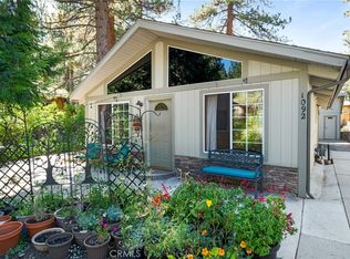 1092 Canyon Rd, Fawnskin, CA 92333