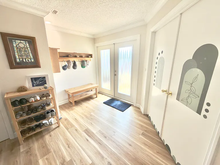 1281 S Disston Ave — Photo 6