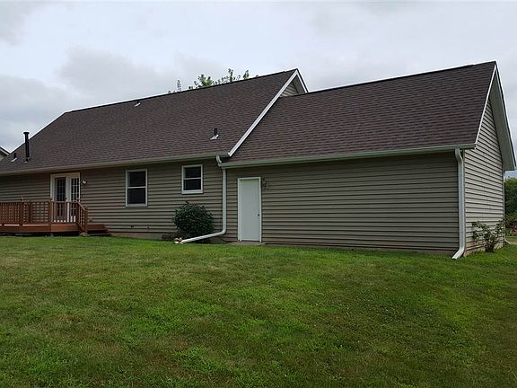 3rd image of 1577 Wagonette Dr