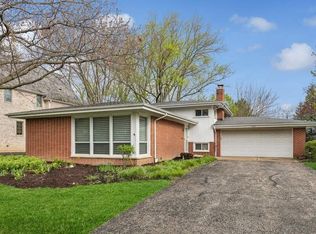 662 Warwick Rd, Deerfield, IL 60015