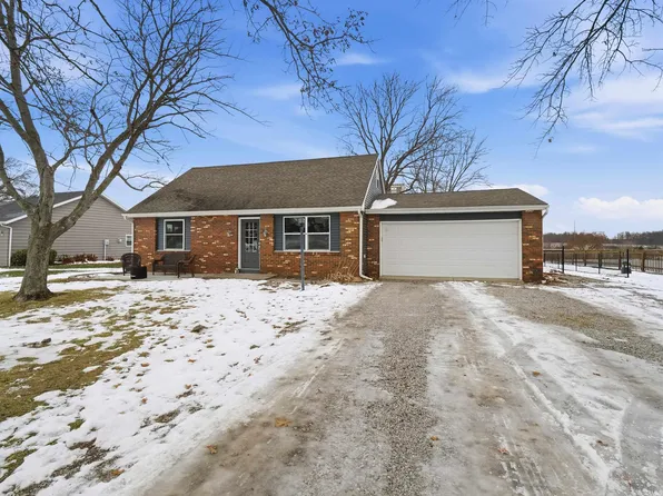 8003 Hosler Rd, Leo, IN 46765