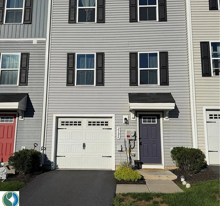 2126 Cross Country Rd
