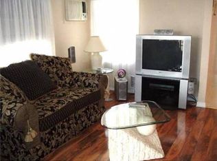 828 Nash St, Hallandale Beach, FL 33009