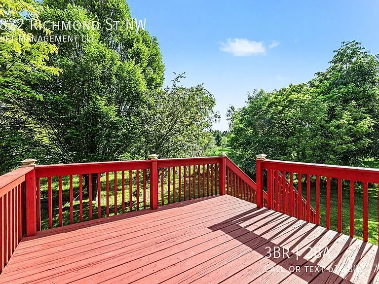 3822 Richmond St NW — Photo 16