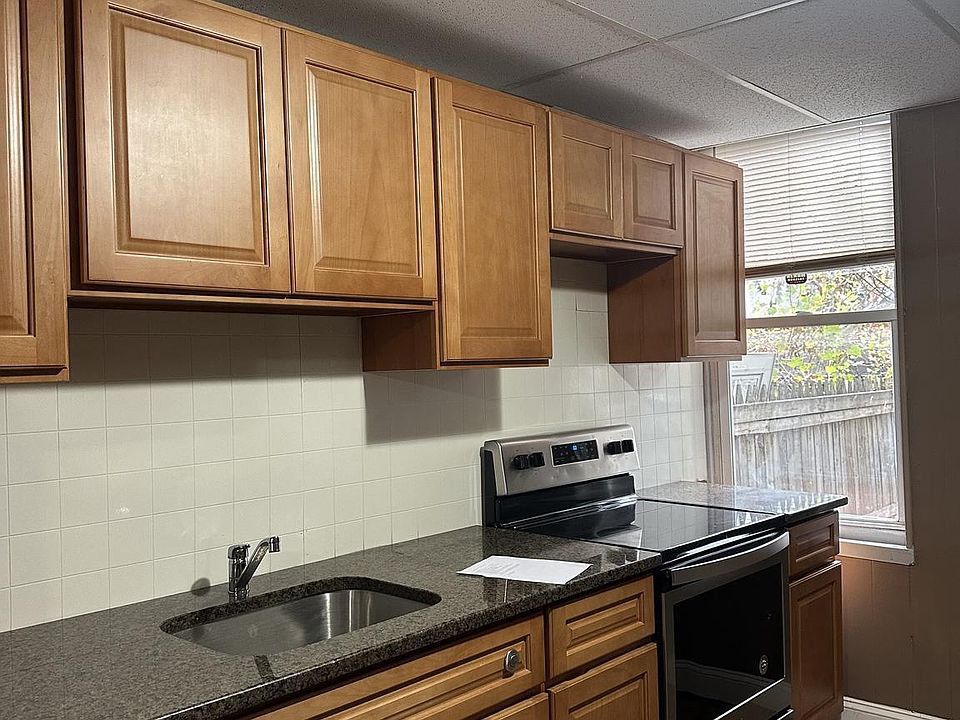 1st image of 2154 E Monmouth St