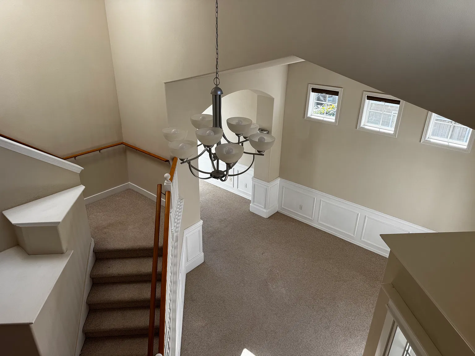 4 bed, 2450 sqft, $3,695 — Photo 3