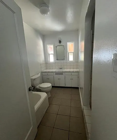 1806 E Clinton Ave — Photo 11