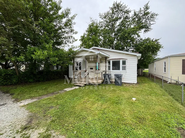 4021 Brown St — Photo 1