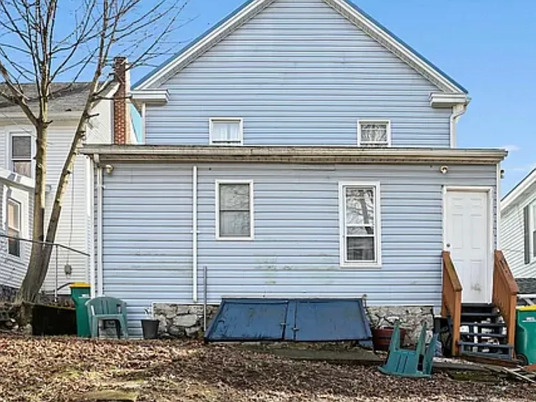 208 Wayne Ave — Photo 5