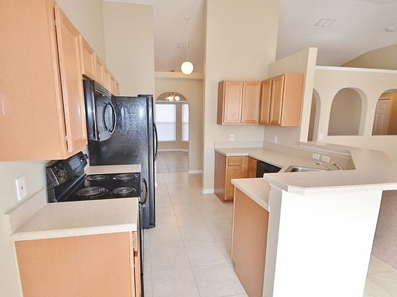 4th image of 2655 N Juliet Dr