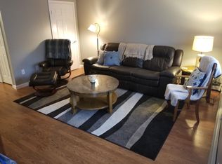 15 Grove St #B, Antrim, NH 03440