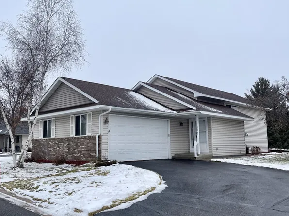 941 Winsome Way NW, Isanti, MN 55040