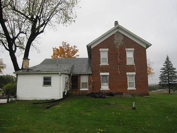 5th image of 134 E North St