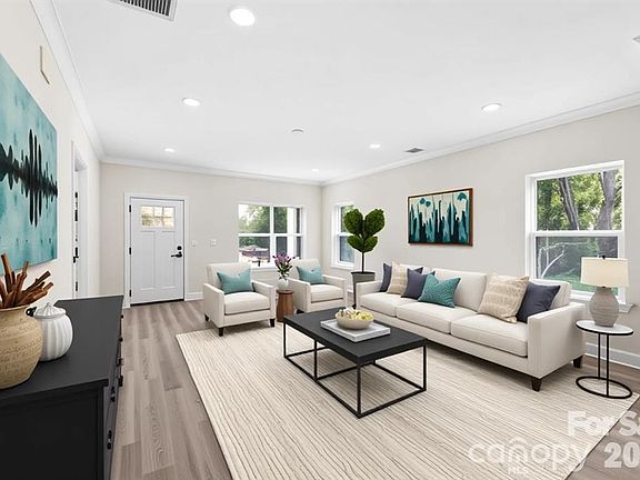 4th image of 2100 Congress Ct