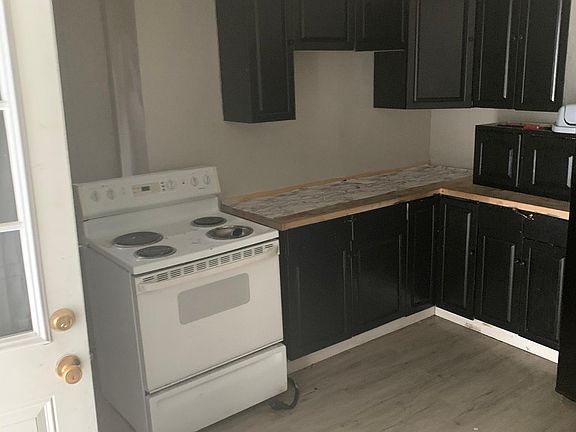 3rd image of 23 Erie St #1