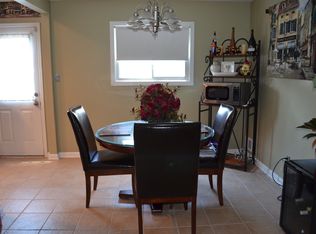 82 Ann Dr S, Freeport, NY 11520
