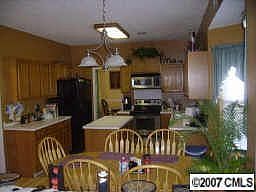 HUGE KITCHEN
