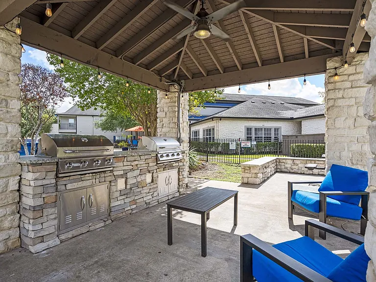 Oak Grove — Photo 7