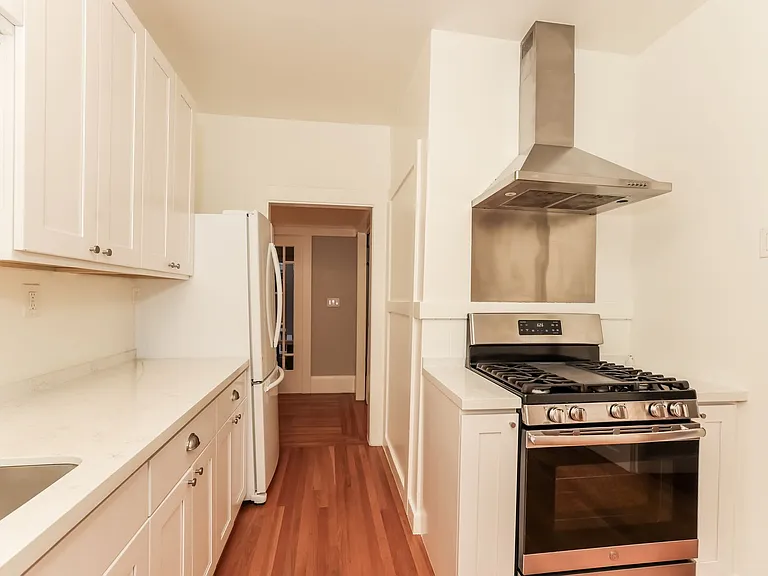 1734 Lincoln St — Photo 11