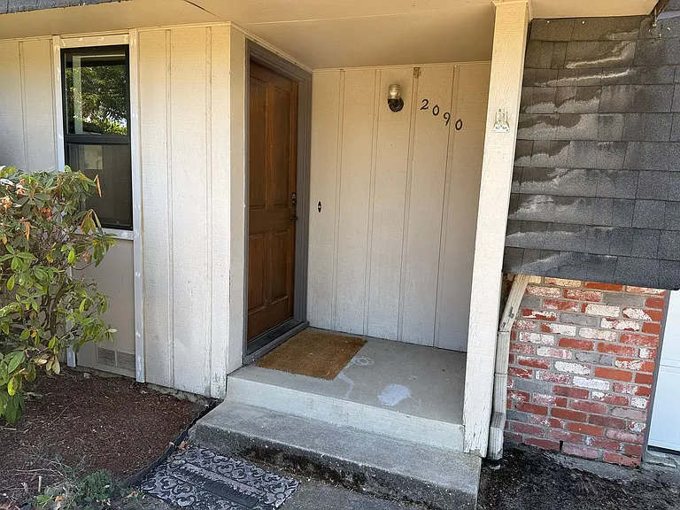 2090 Tabor St — Photo 3
