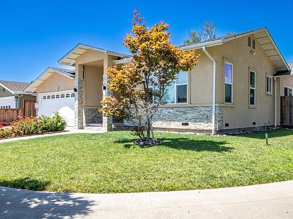 3rd image of 2301 Grimsby Ct