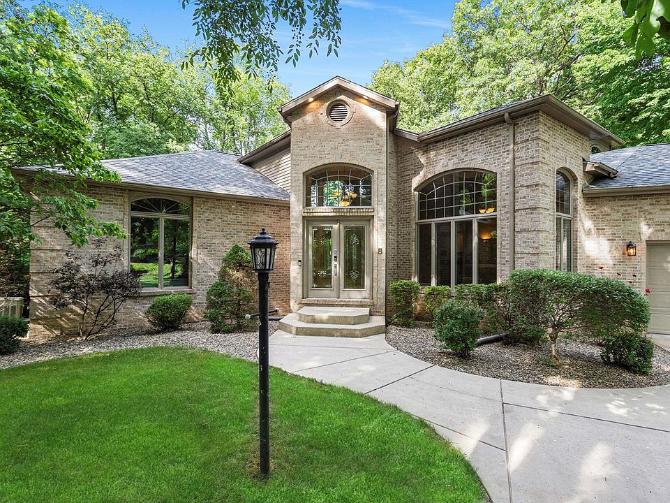 1st image of 33176 Glen Eagle Ct