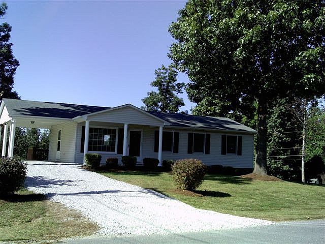 1st image of 105 Talbott Dr