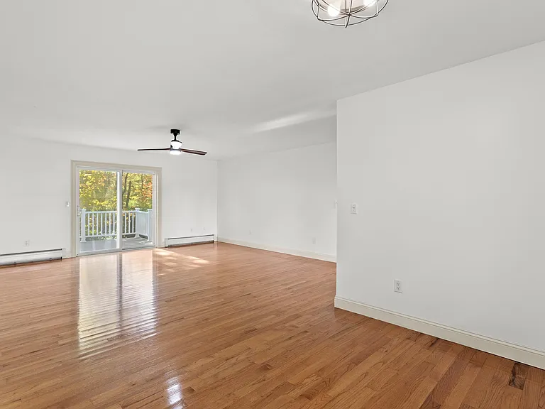 22 Maple Rd — Photo 18