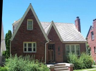 908 S 38th Ave, Omaha, NE 68105