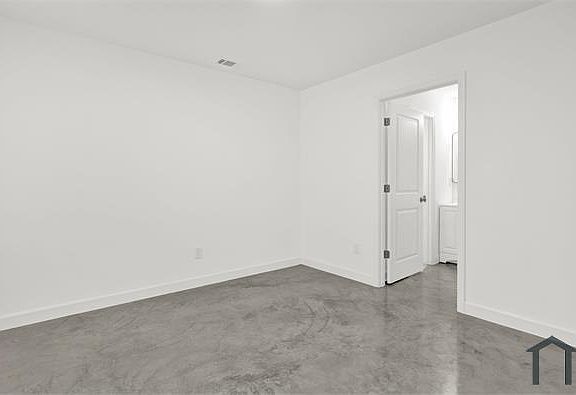 5th image of 2853 Choctaw Ave