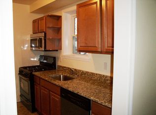 226 W Roosevelt Ave, New Castle, DE 19720
