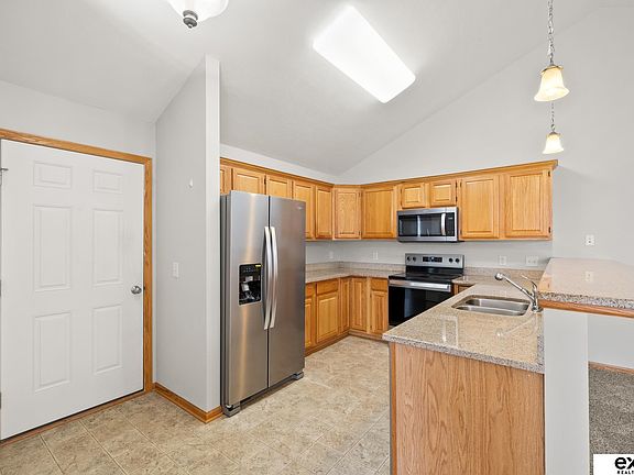 5th image of 1833 N 176th Ct